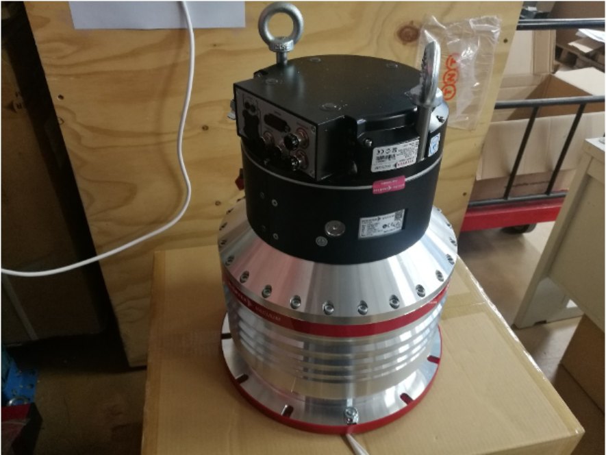 Turbomolekulární vývěva HiPace 2300 U
